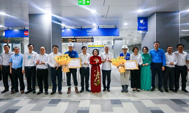 TP Hồ Chí Minh tặng bằng khen cho nhà thầu tuyến Metro số 1