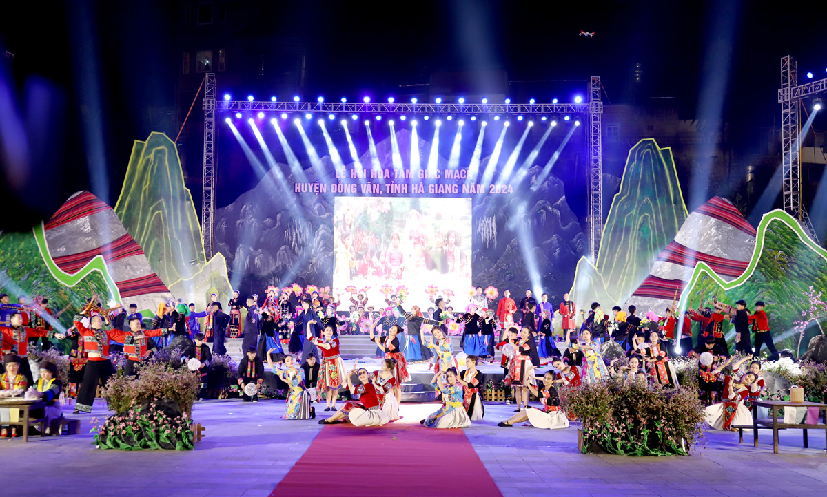 Hà Giang Khai mạc Lễ hội hoa tam giác mạch năm 2024