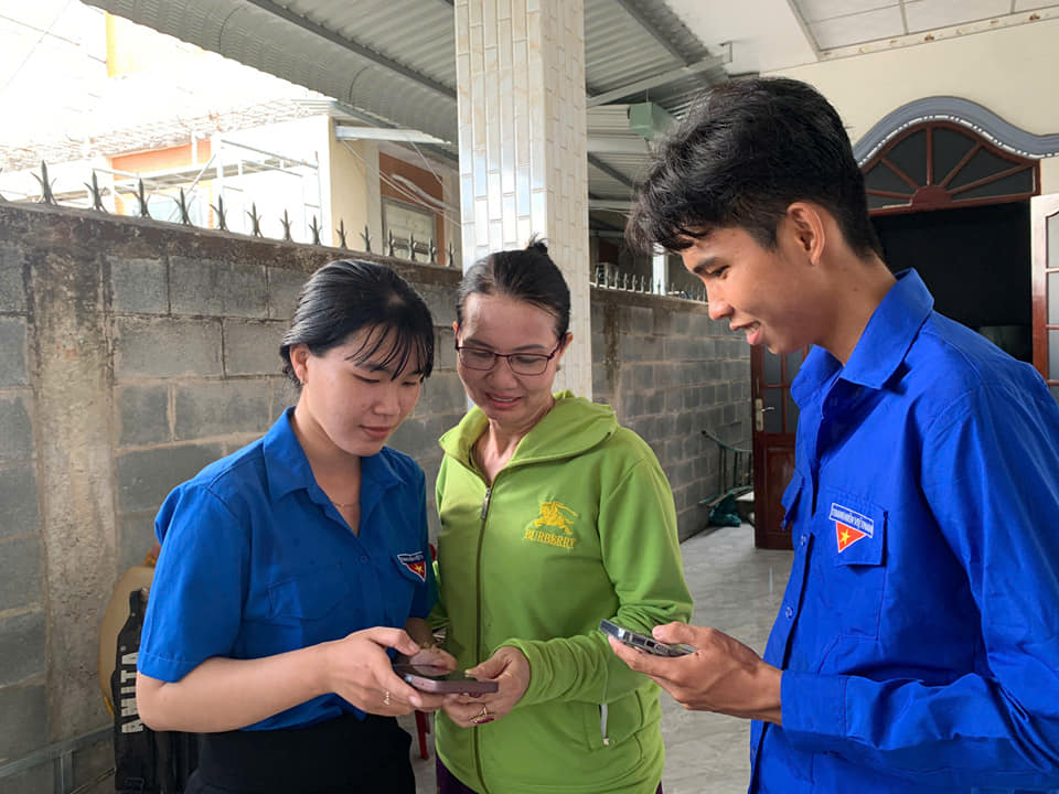 Long An Đưa công nghệ số đến từng hộ gia đình