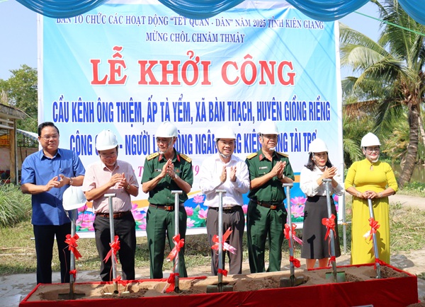 Quân - Dân Kiên Giang mừng Tết Chôl Chnăm Thmây năm 2025