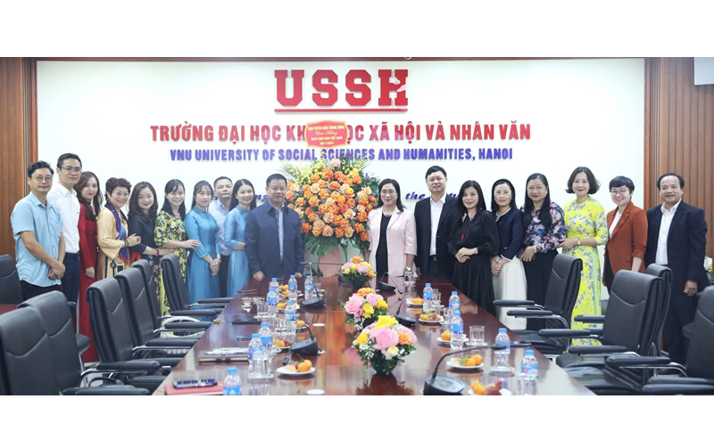 Lãnh đạo Ban Tuyên giáo Trung ương chúc mừng các đơn vị giáo dục nhân ngày 20 11