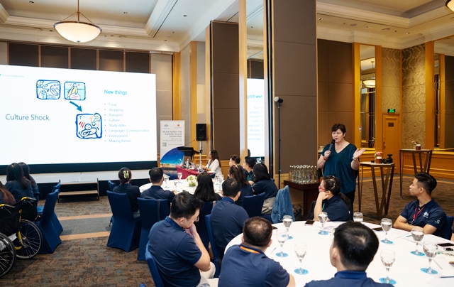 52 sinh viên Việt Nam sẵn sàng học tập tại Australia