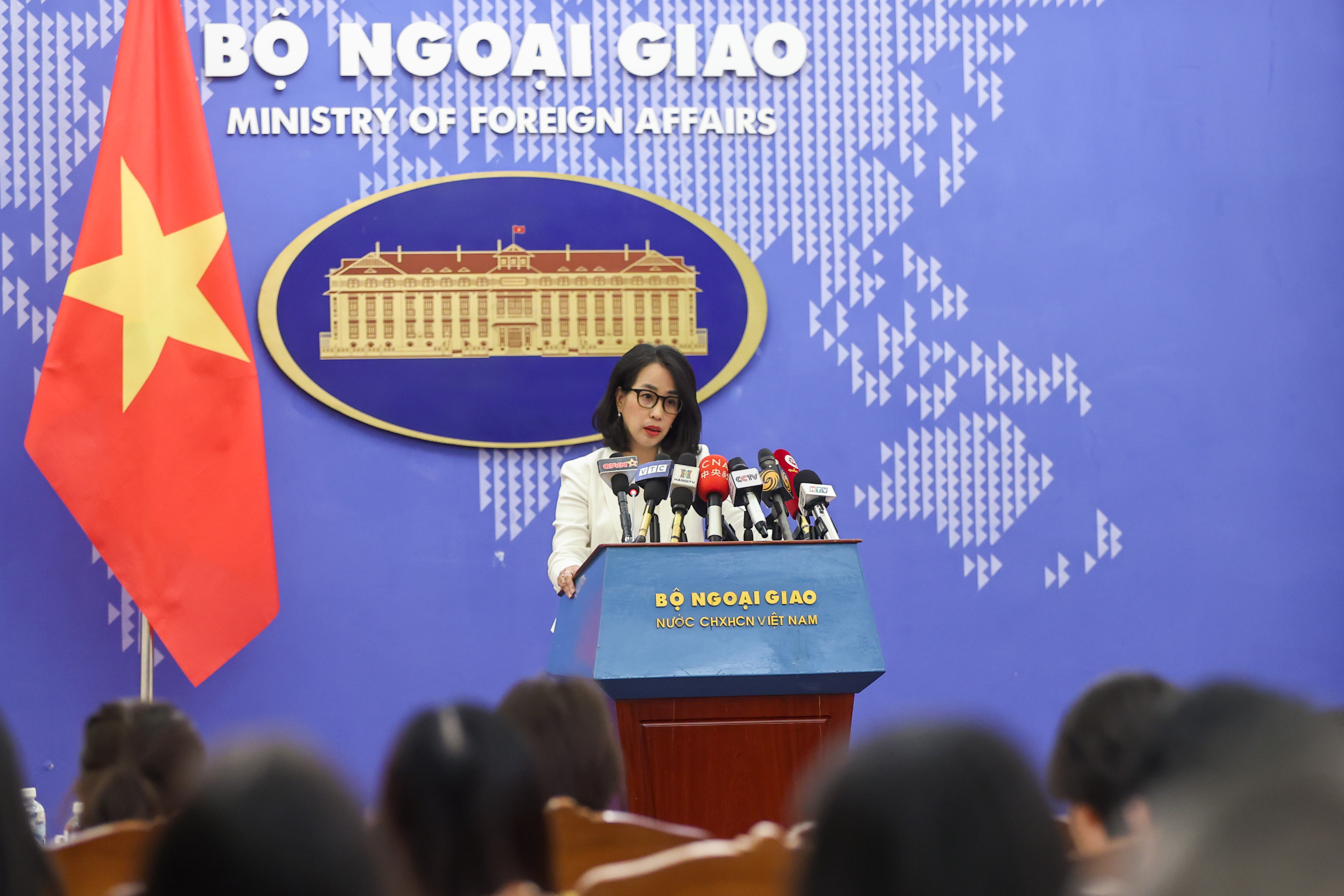 Khẳng định chủ quyền của Việt Nam đối với quần đảo Hoàng Sa và quần đảo Trường Sa