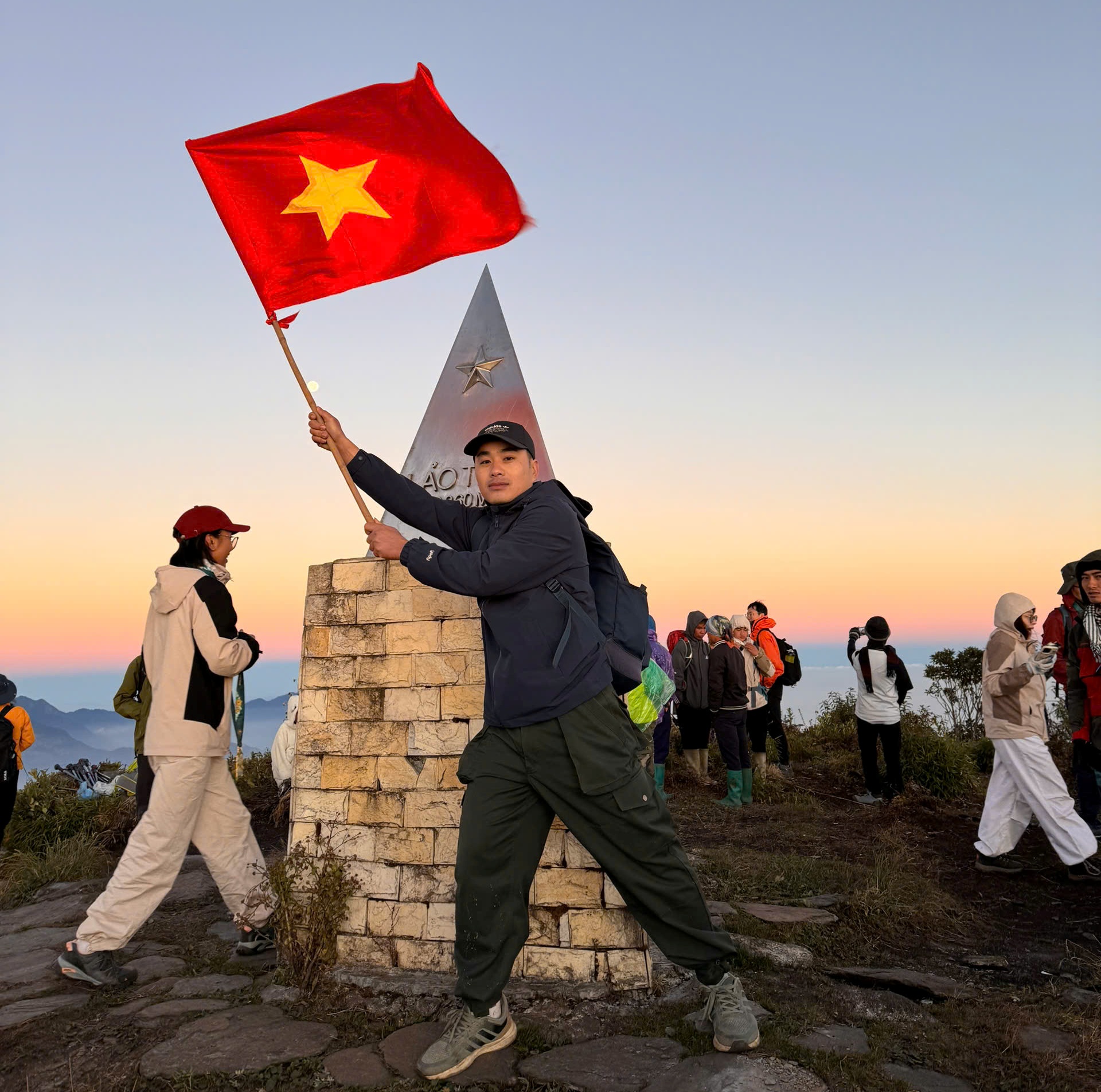 Chinh phục đỉnh Lảo Thẩn
