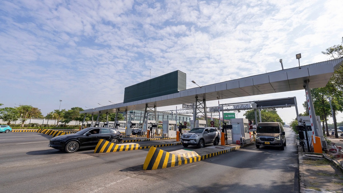 Cảng Hàng không Nội Bài chạy thử 3 làn thu phí không dừng