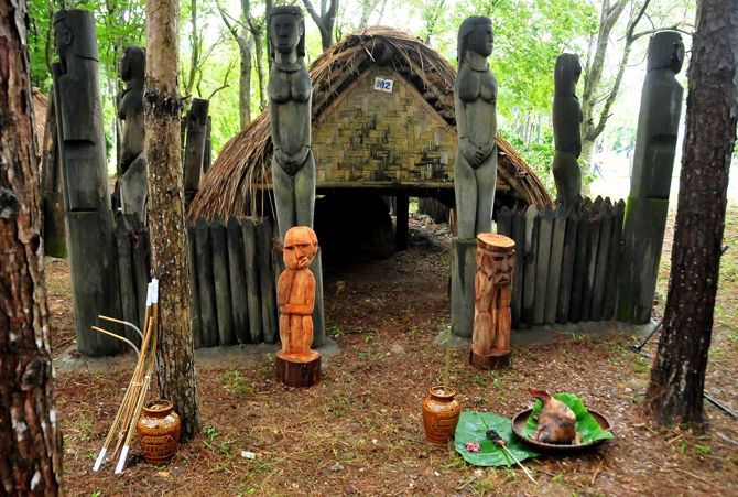 Lễ bỏ mả - nghi thức đặc biệt của dân tộc Gia Rai