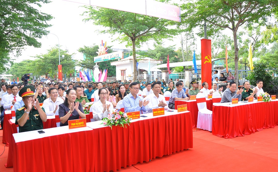 Cần Thơ thắt chặt hơn nữa mối quan hệ đoàn kết quân với dân