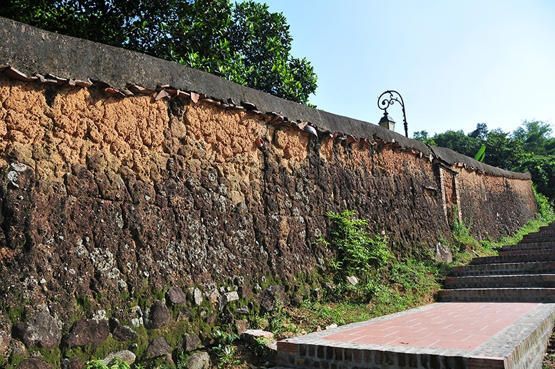 Bức tường đất chùa Bổ Đà Dấu ấn lịch sử và văn hóa cổ kính