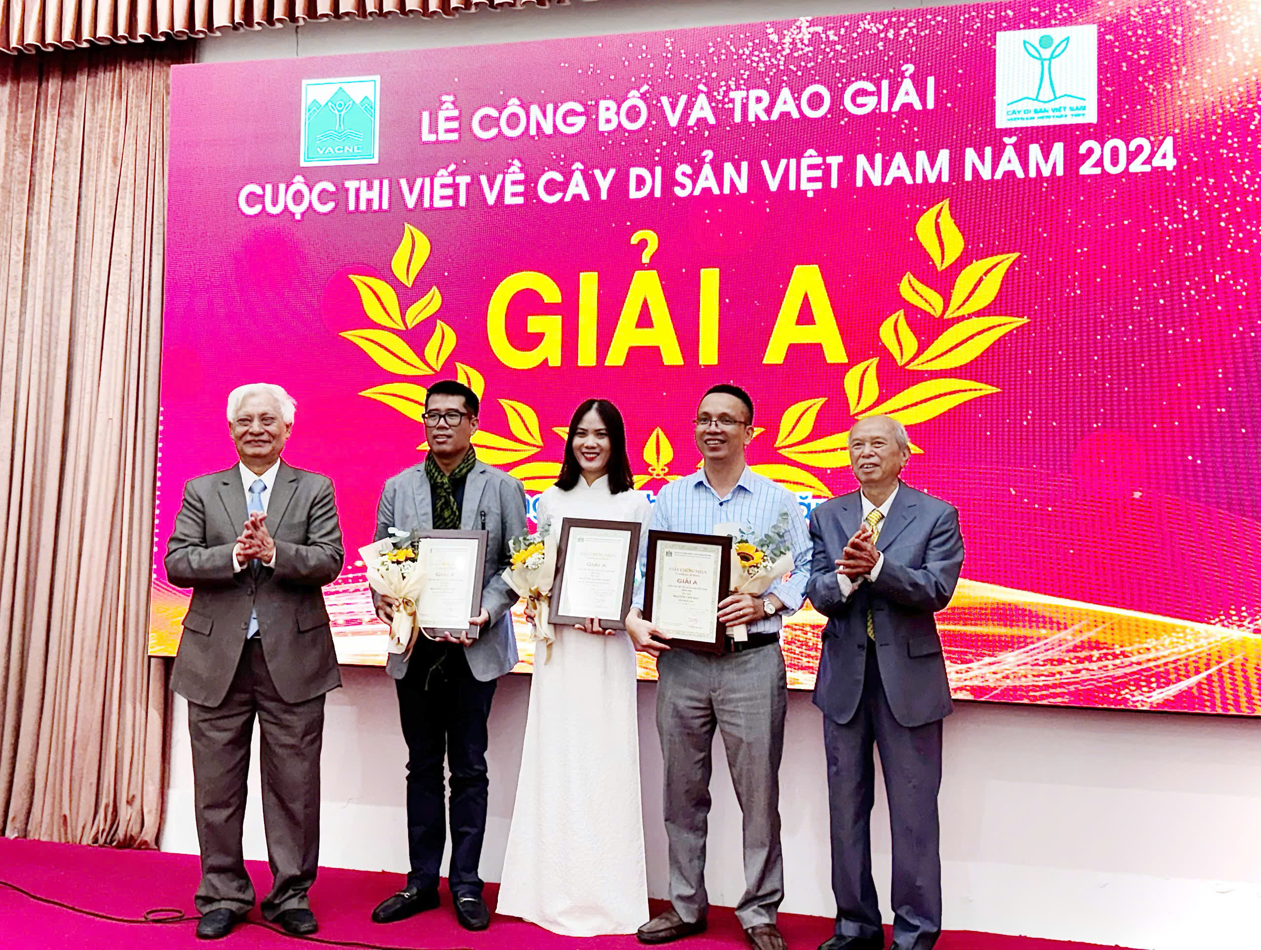 25 tác phẩm được trao giải Cuộc thi viết về cây di sản Việt Nam