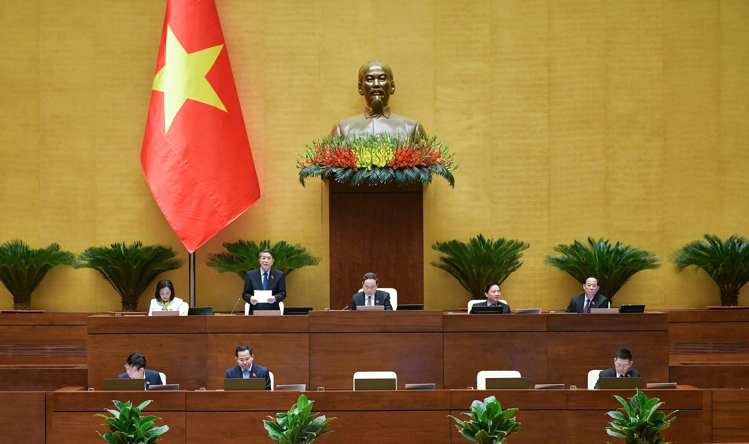 Thông cáo báo chí số 28, Kỳ họp thứ 8, Quốc hội khóa XV