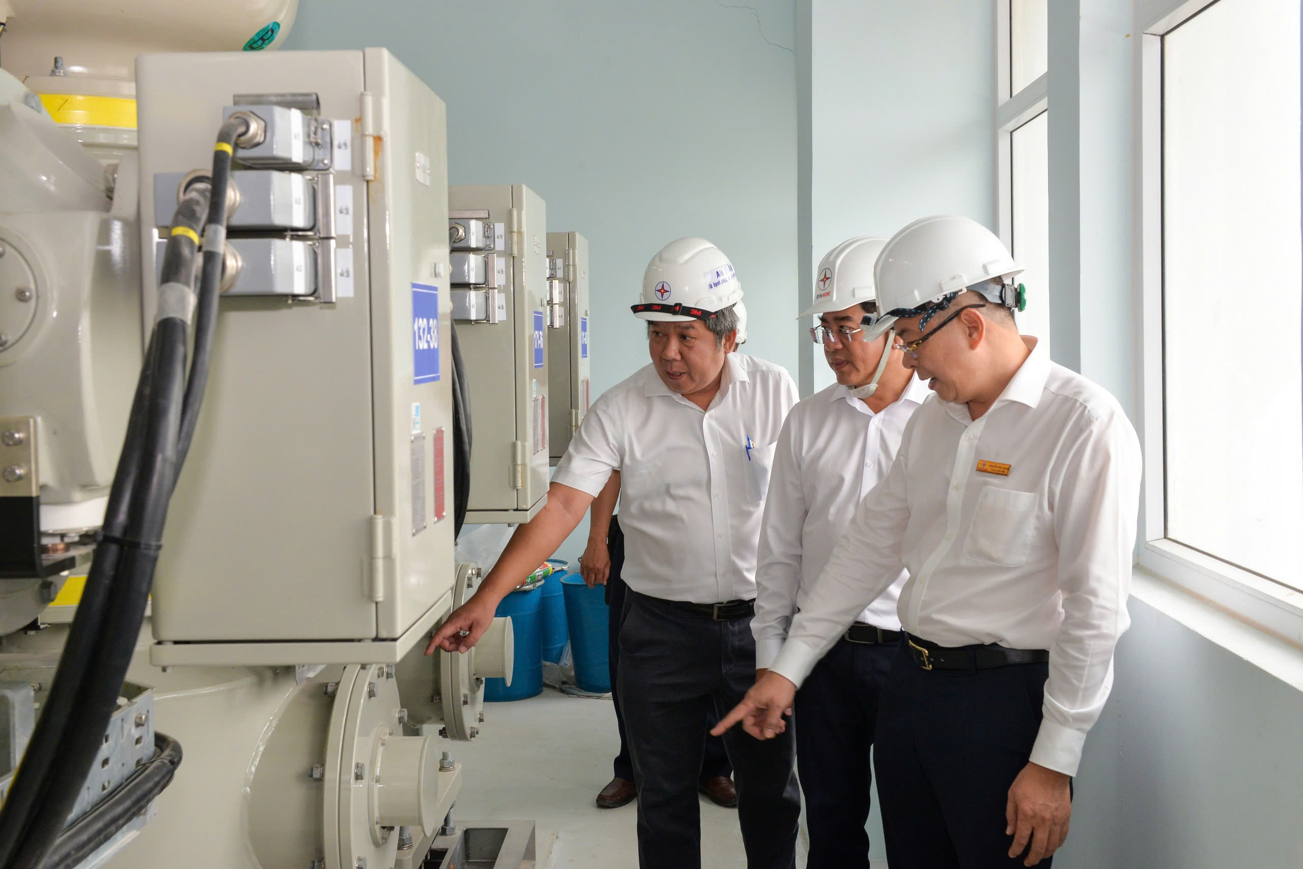 EVNHCMC tăng tốc hoàn thành các dự án đầu tư xây dựng, nâng cấp, cải tạo lưới điện trong năm 2024