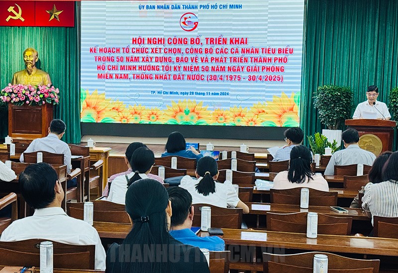 Xét chọn 50 cá nhân tiêu biểu có nhiều cống hiến, xây dựng và phát triển TP Hồ Chí Minh