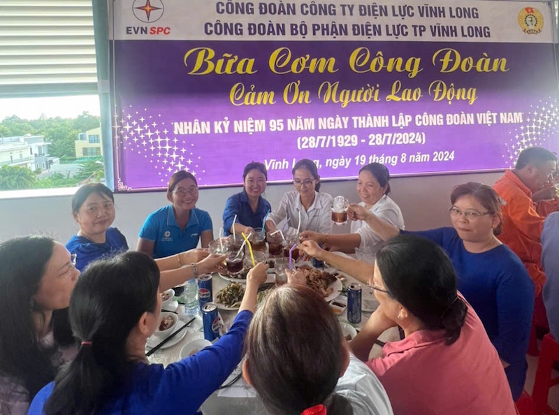 Vĩnh Long Đổi mới công tác chăm lo cho đoàn viên, người lao động