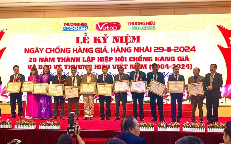 Tiếp tục nỗ lực chống hàng giả, hàng nhái và bảo vệ thương hiệu Việt Nam