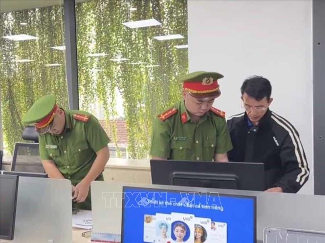 Quảng Ngãi Bắt tạm giam vợ chồng Phó Giám đốc Chi nhánh ngân hàng lửa đảo 61 tỷ đồng