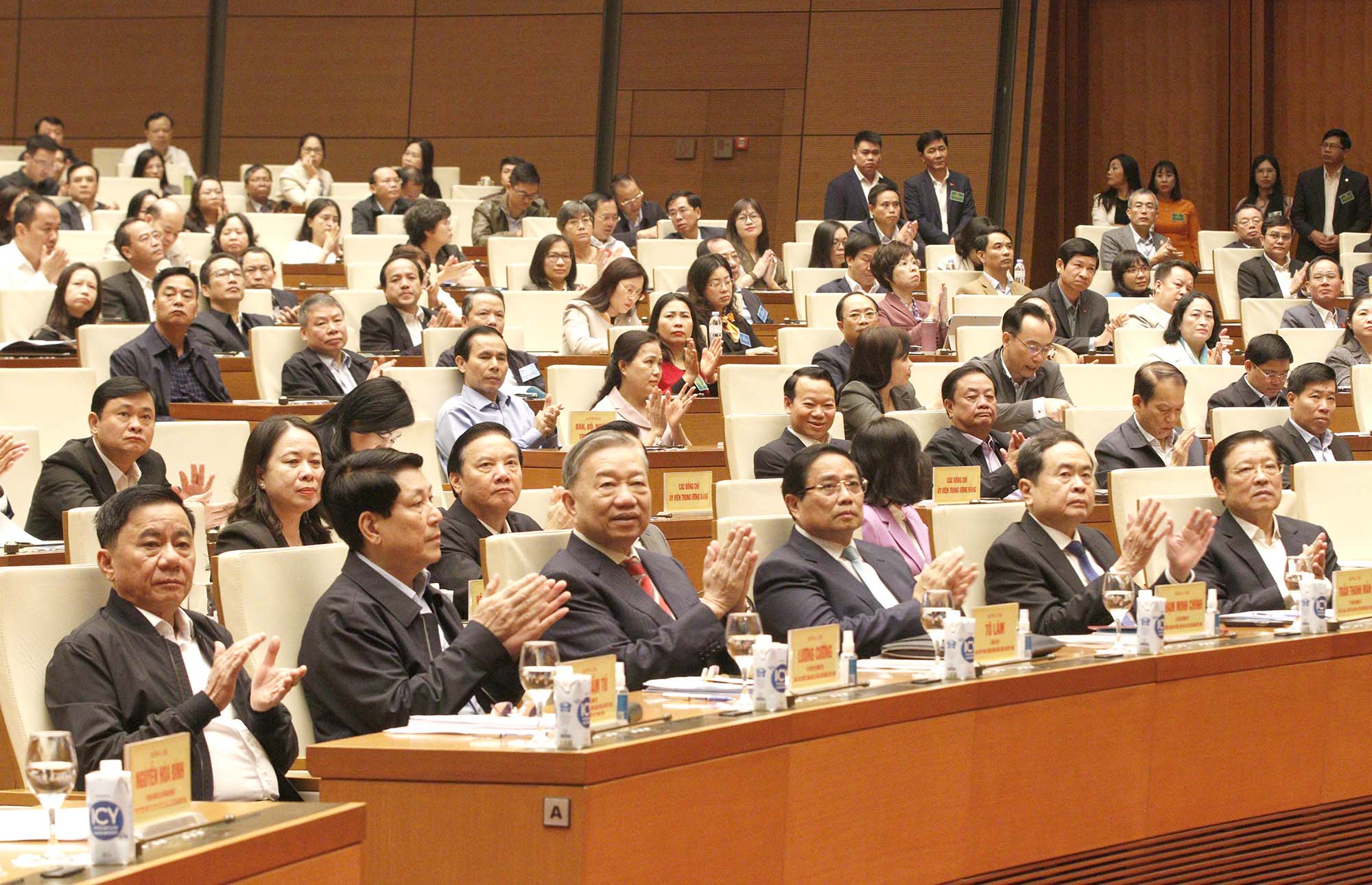 Hội nghị toàn quốc quán triệt, triển khai tổng kết việc thực hiện Nghị quyết số 18-NQ TW của Trung ương