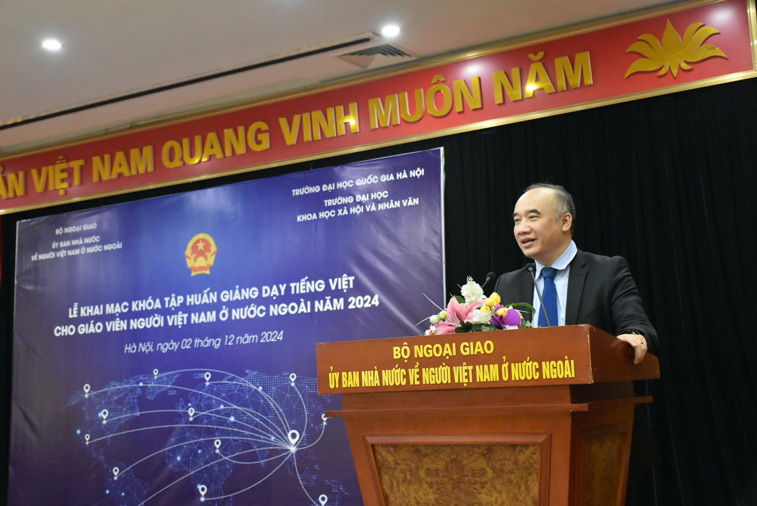 Gìn giữ bản sắc văn hóa dân tộc trong cộng đồng người Việt Nam ở nước ngoài