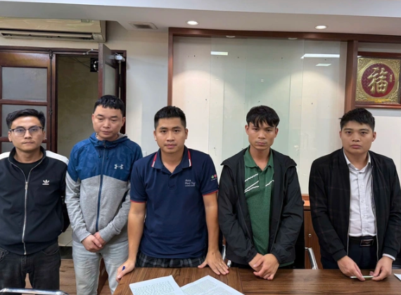 Tạm giữ hình sự người trả 30 tỉ đồng m2 đất đấu giá ở Sóc Sơn