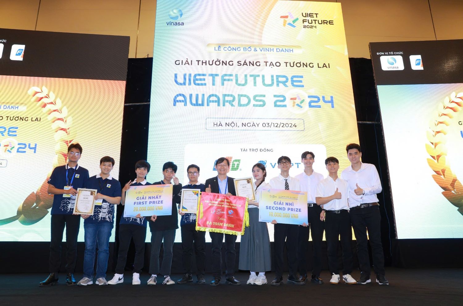 Vinh danh 26 dự án khởi nghiệp đổi mới sáng tạo xuất sắc của sinh viên