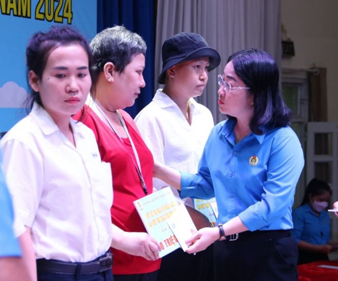 Bình Dương tích cực chuẩn bị kế hoạch chăm lo Tết cho người lao động