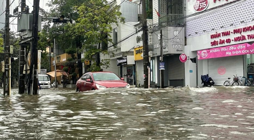 Mưa lớn gây nhiều thiệt hại tại các địa phương khu vực miền Trung