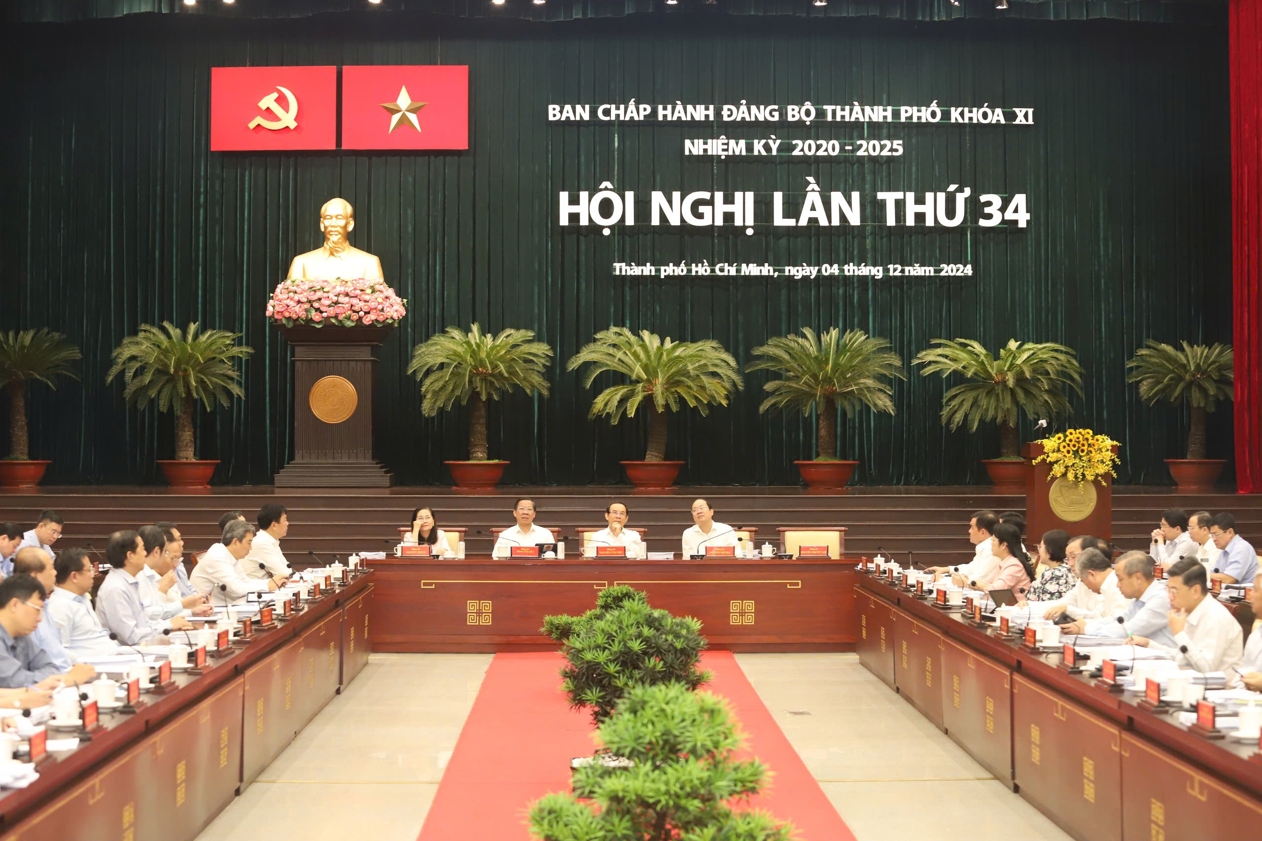 TP Hồ Chí Minh Tranh thủ thời cơ, khơi thông nguồn lực, tháo gỡ điểm nghẽn