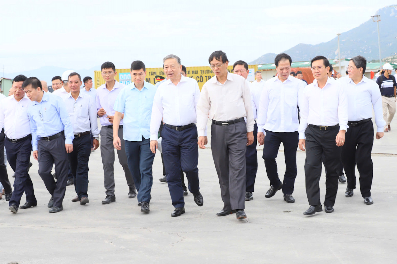 Tổng Bí thư Tô Lâm khảo sát địa điểm nhà máy điện hạt nhân Ninh Thuận 1