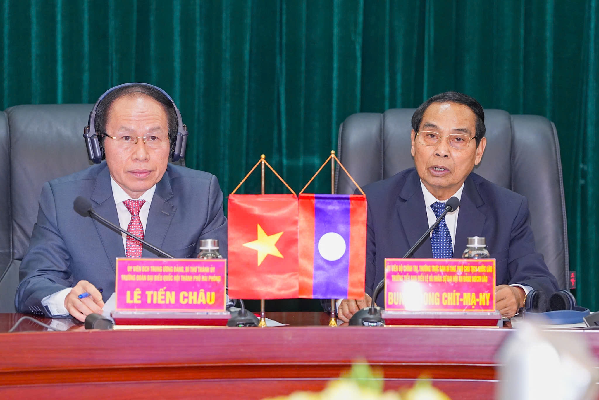 Thường trực Ban Bí thư, Phó Chủ tịch nước Cộng hòa DCND Lào thăm, làm việc tại Hải Phòng