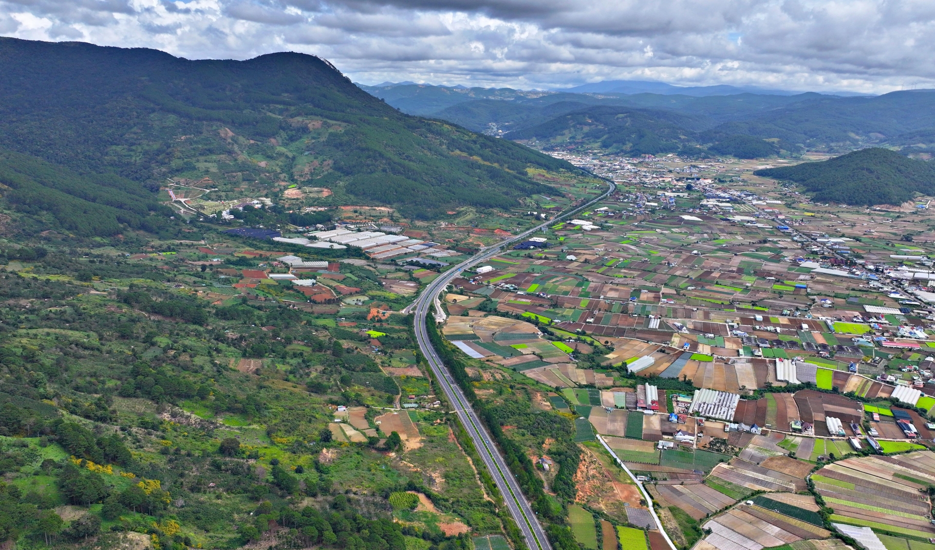 Lâm Đồng chia thành 3 tiểu vùng