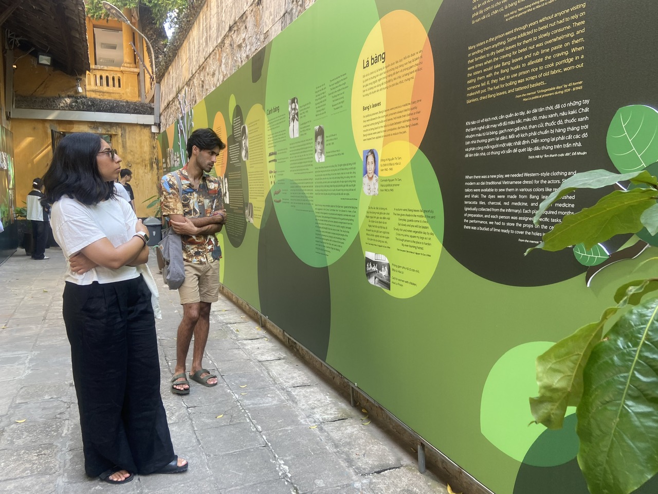 Gần 16 triệu lượt khách quốc tế đến Việt Nam trong 11 tháng