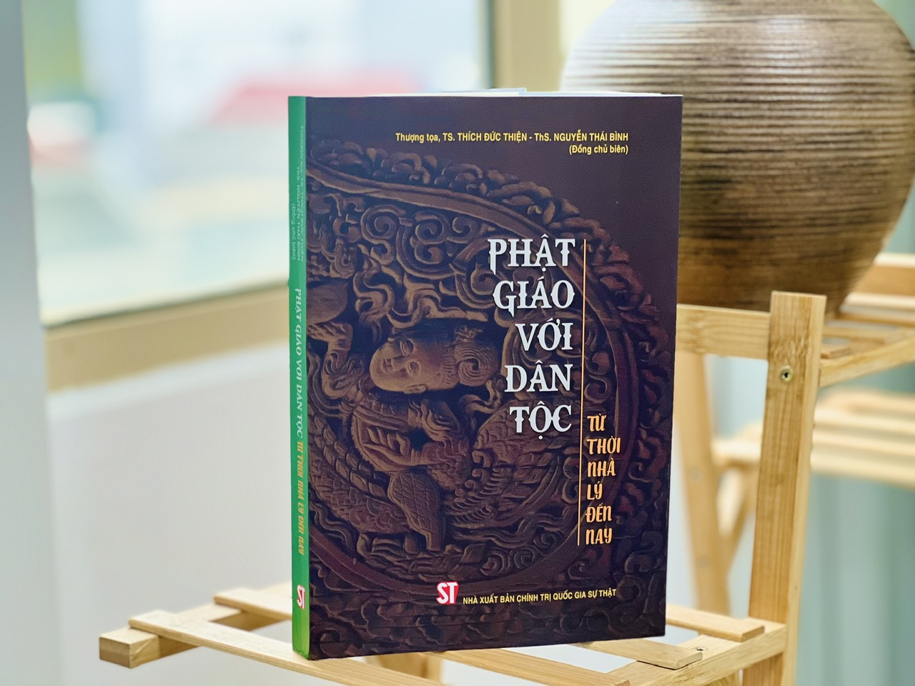 Xuất bản cuốn sách “Phật giáo với dân tộc Từ thời nhà Lý đến nay”
