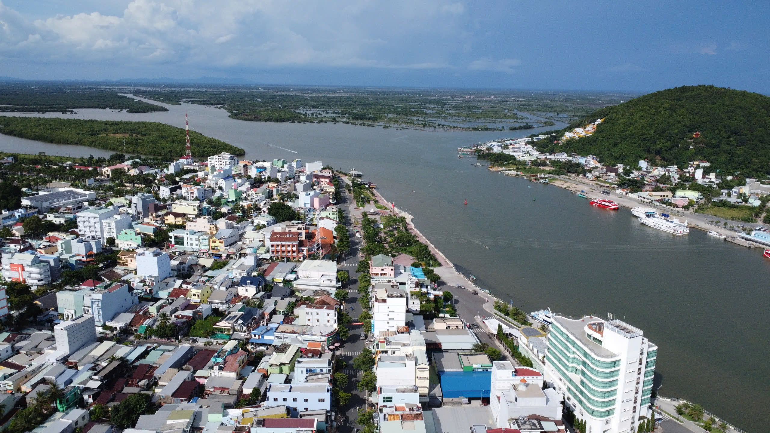 Hà Tiên Kiên Giang điểm đến du lịch lý tưởng trong mắt du khách