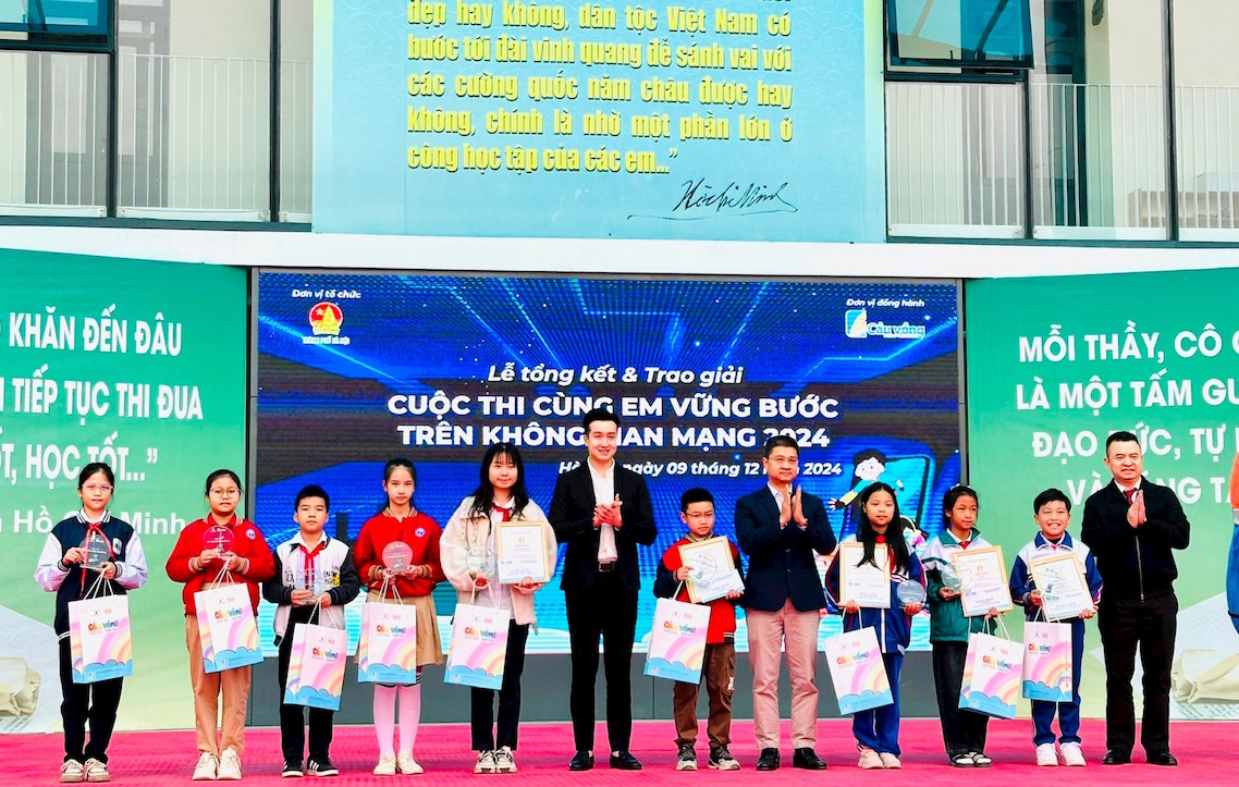 Trên 13,4 nghìn học sinh dự cuộc thi Cùng em vững bước trên không gian mạng