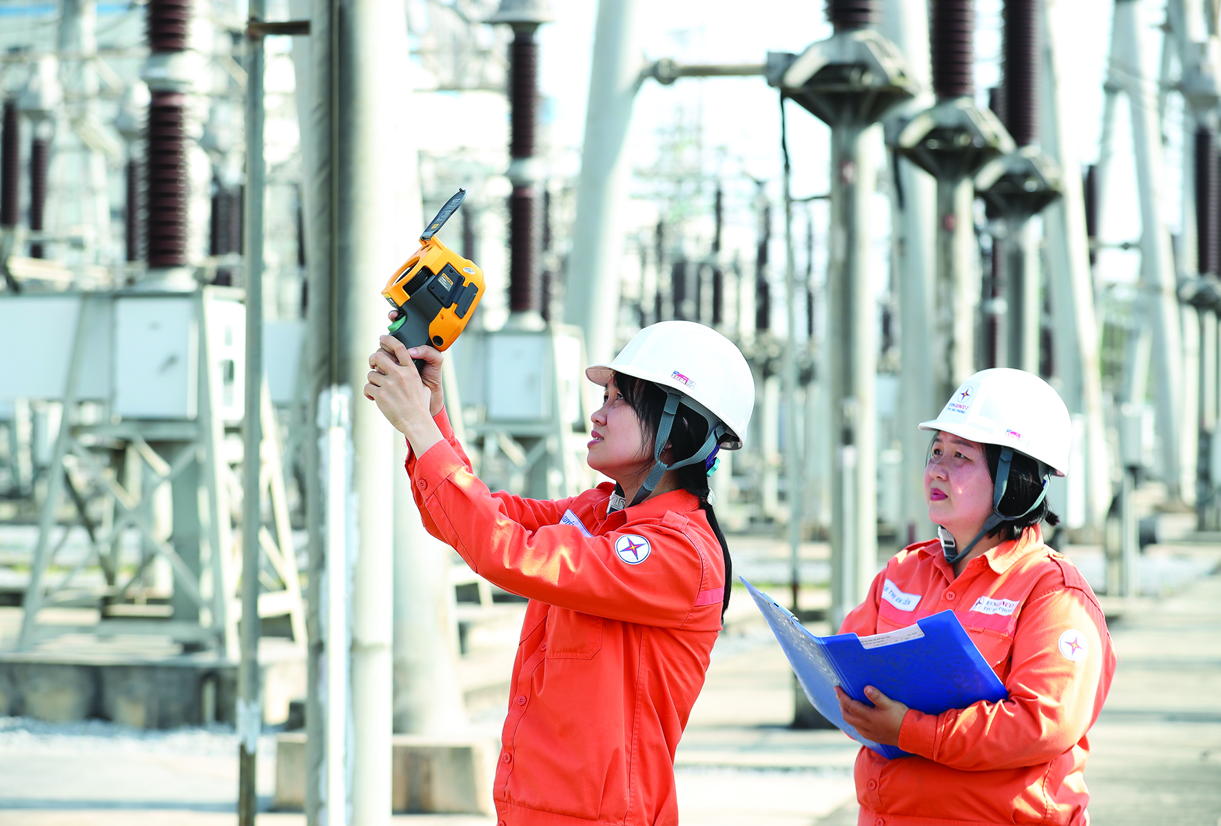 Phụ nữ EVN thời 4 0 không ngừng sáng tạo