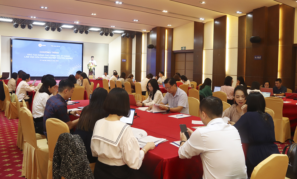 EVN nâng cao trình độ, kĩ năng làm văn hóa doanh nghiệp chuyên nghiệp