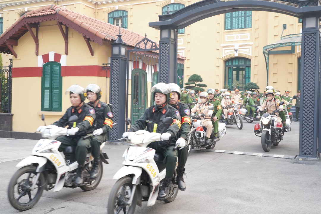 Công an Hà Nội ra quân trấn áp tội phạm dịp Tết Nguyên đán và triển khai mô hình 141 mới