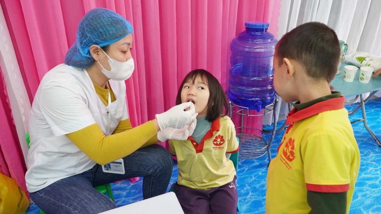 Giám sát triển khai chiến dịch bổ sung vitamin A kết hợp tẩy giun cho trẻ em trên địa bàn tỉnh Sơn La