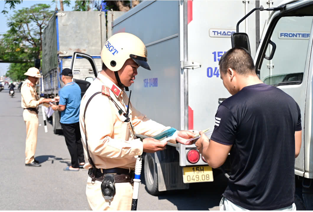 Hải Phòng Bảo đảm trật tự, an toàn giao thông dịp Tết và các Lễ hội đầu Xuân 2025