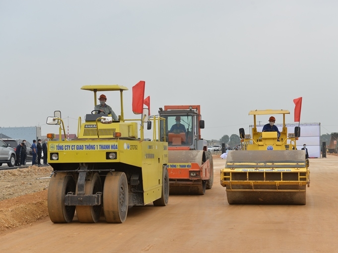 Đẩy nhanh tiến độ thi công hàng loạt dự án thành phần cao tốc Bắc - Nam