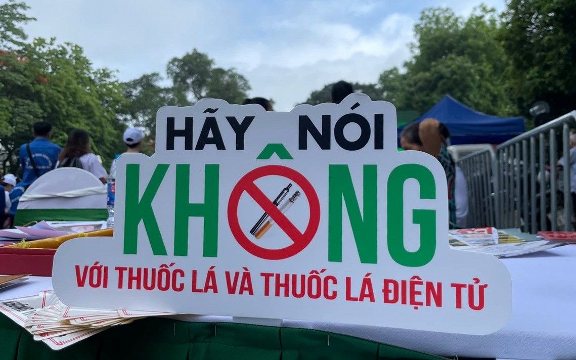 Thuốc lá điện tử - Mối nguy hại tiềm ẩn cần ngăn chặn