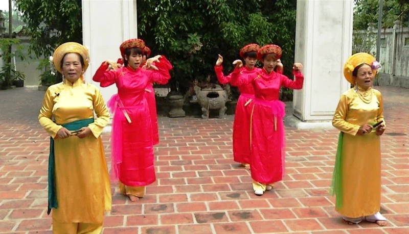 Độc đáo nghệ thuật hát Dặm Quyển Sơn