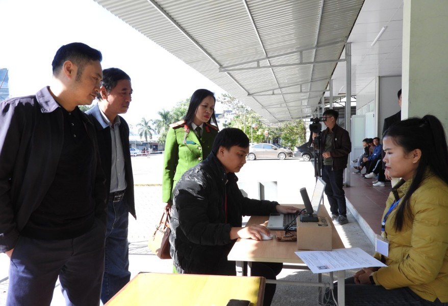 Lạng Sơn triển khai thí điểm mô hình số 14 về triển khai thiết bị giám sát thi, sát hạch lái xe