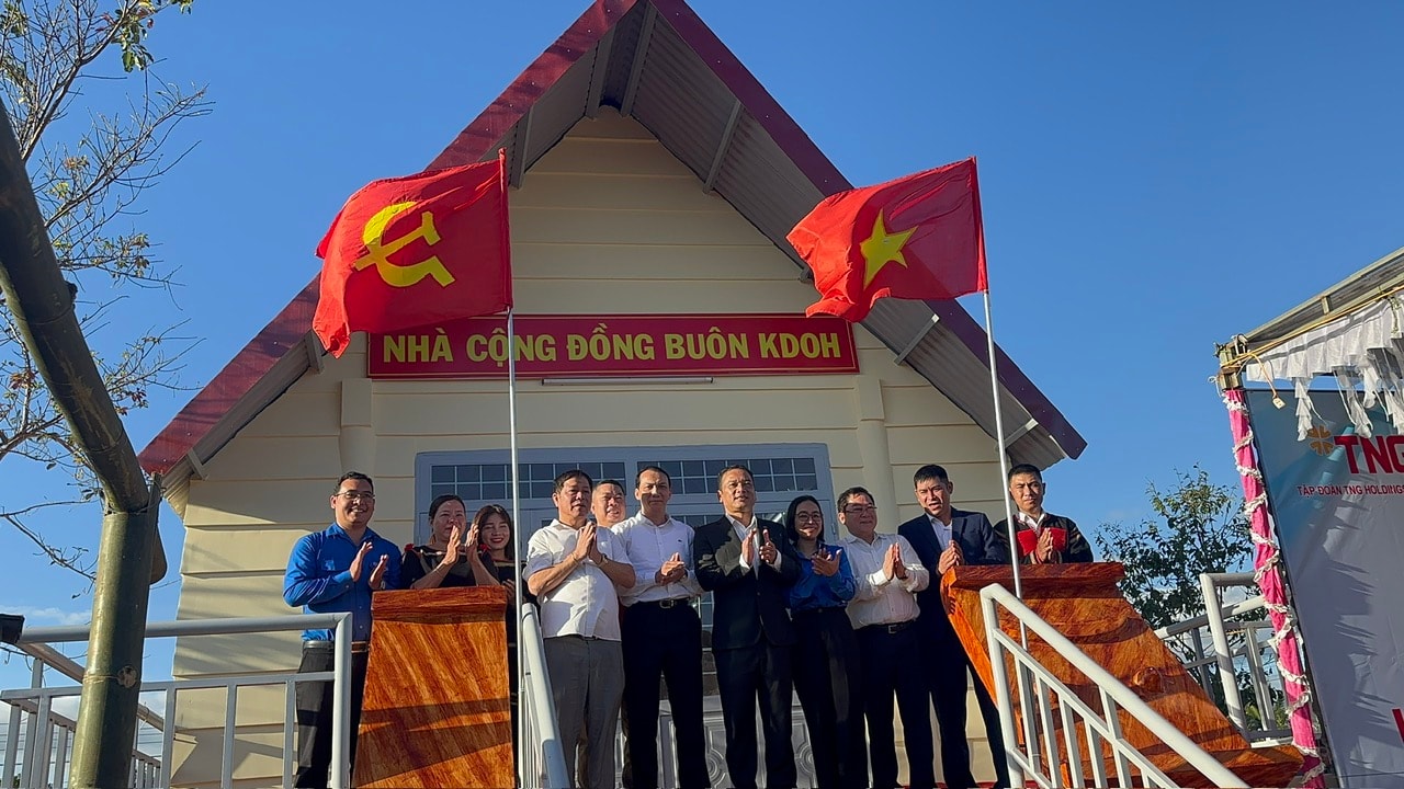 Tập đoàn ROX Hành trình của yêu thương