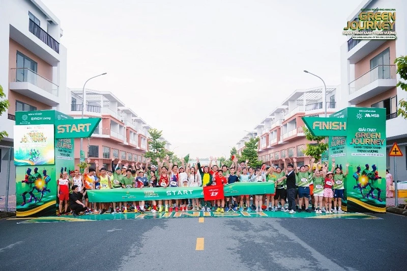 Runner ấn tượng cung đường chạy tại ROX Living Amaluna