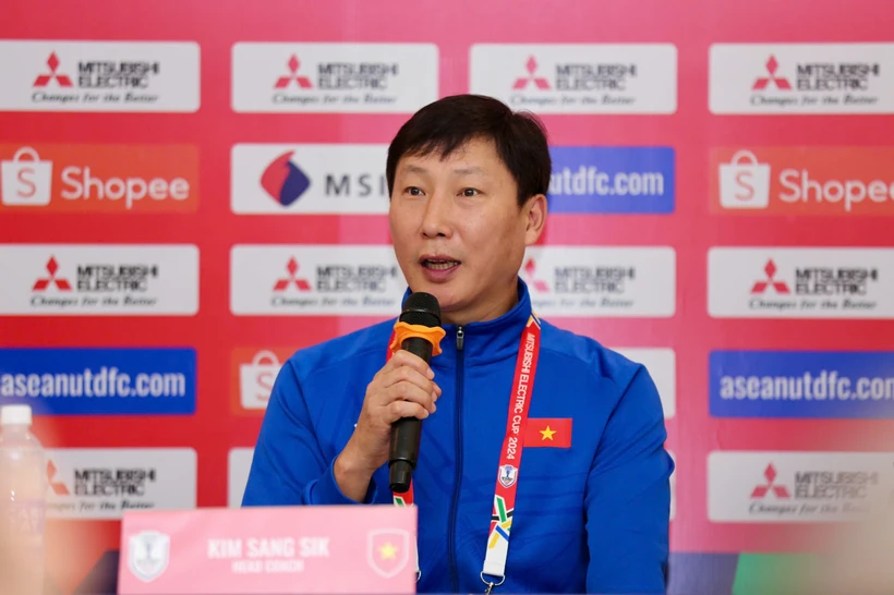 HLV Kim Sang Sik Việt Nam hướng đến chiến thắng