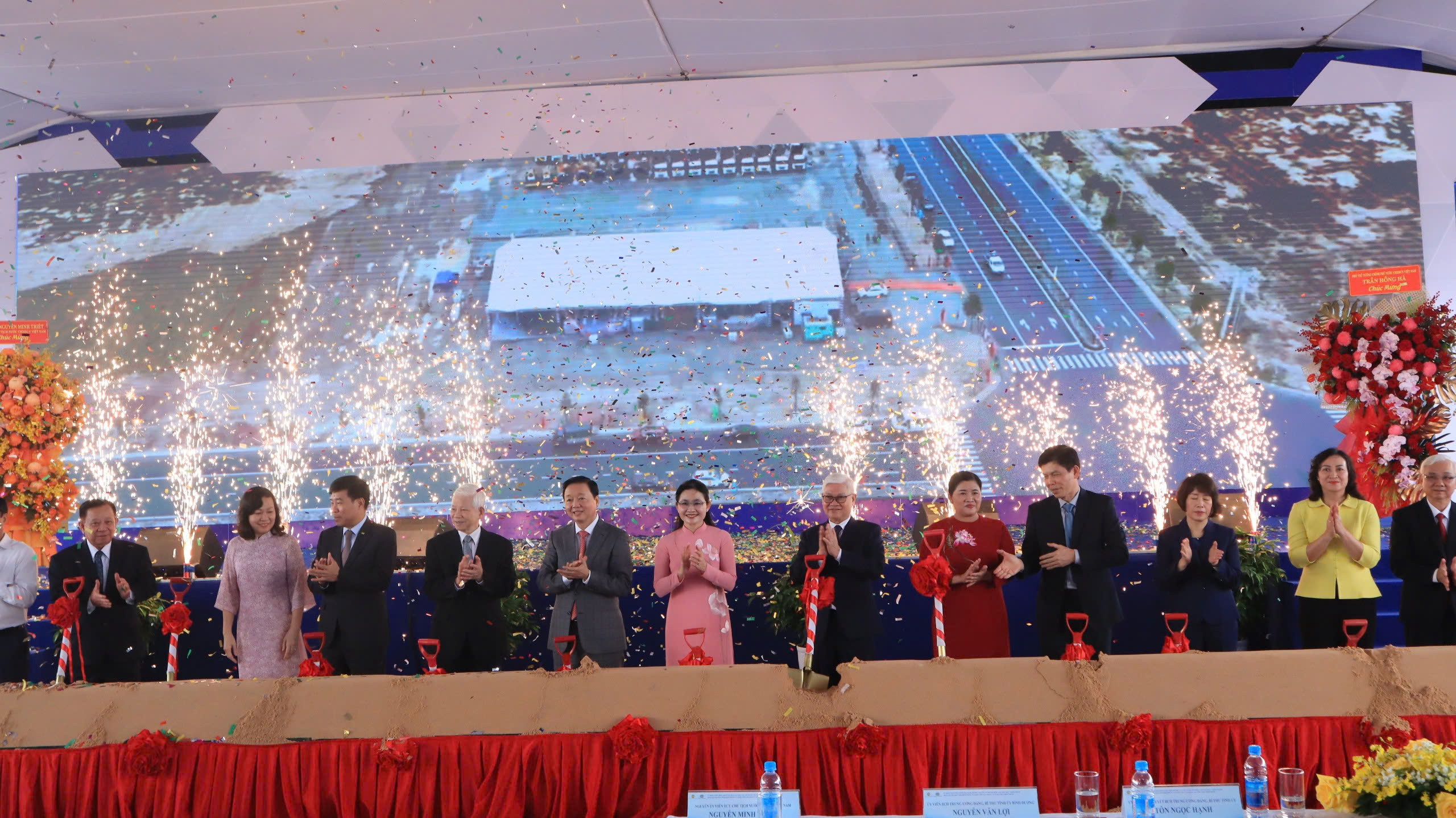 Bình Phước  Lễ động thổ công trình Đường cao tốc Thành phố Hồ Chí Minh – Thủ Dầu Một – Chơn Thành