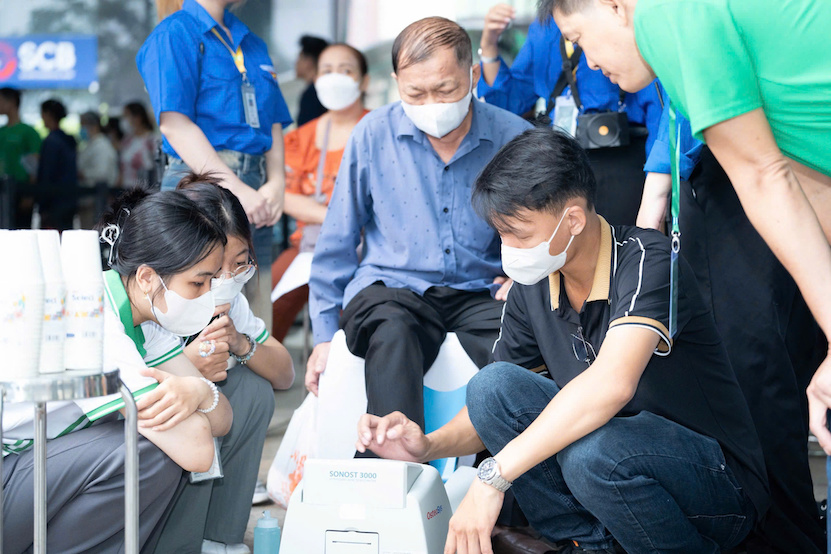 Sàng lọc sức khỏe cộng đồng cho hơn 3 000 người dân thành phố Hồ Chí Minh