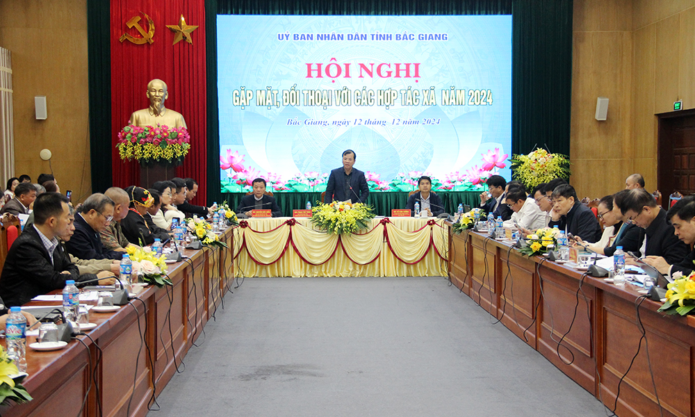 Đối thoại, tháo gỡ khó khăn cho hợp tác xã