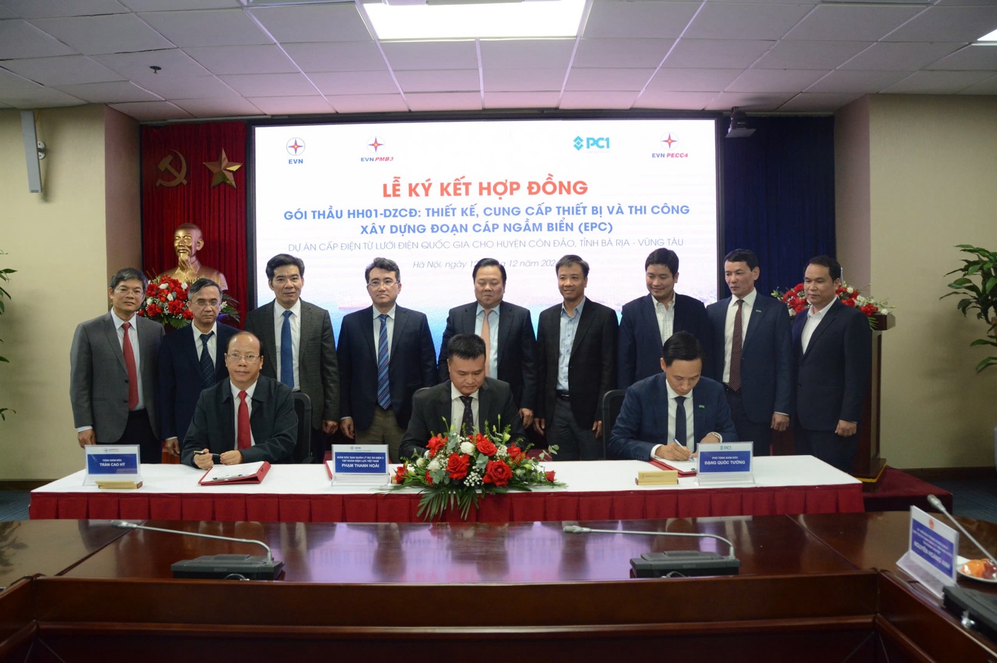 EVN Ký hợp đồng gói thầu Thiết kế, cung cấp thiết bị và thi công dự án ngầm biển
