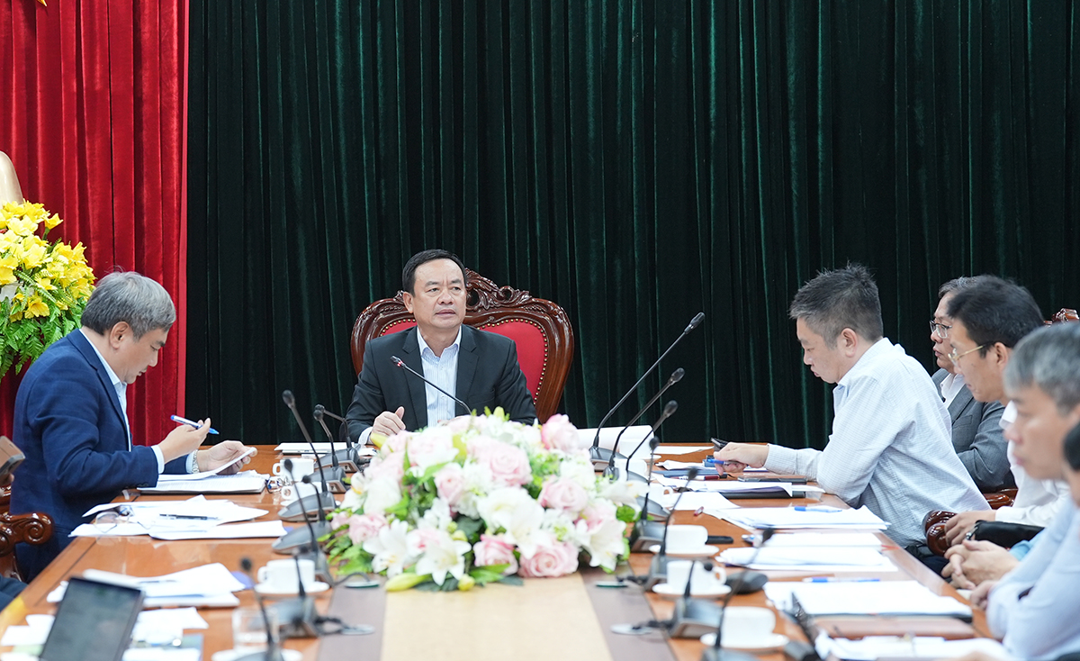 EVN  Làm việc với UBND tỉnh Hòa Bình về công tác giải phóng mặt bằng dự án Thủy điện Hòa Bình mở rộng